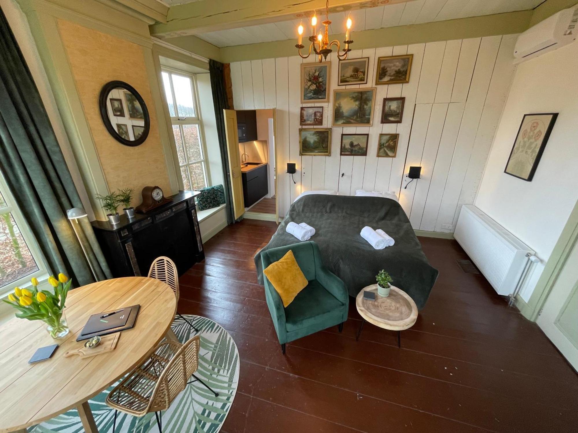 Suite In Prachtige Groningse Boerderij Uit 1856 Schildwolde Zimmer foto
